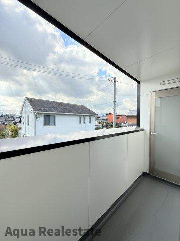 飯山町川原　デザイナーズ住宅のバルコニー|広々としたバルコニーです