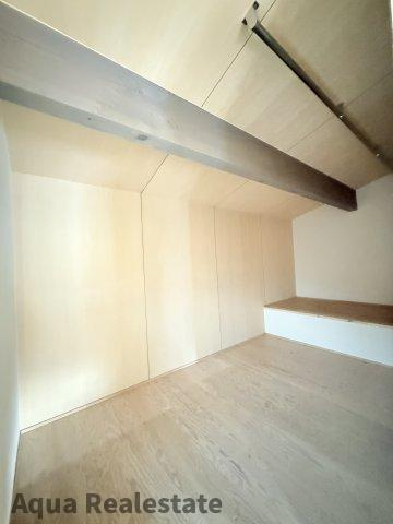 飯山町川原　デザイナーズ住宅の収納|主寝室奥の収納スペース