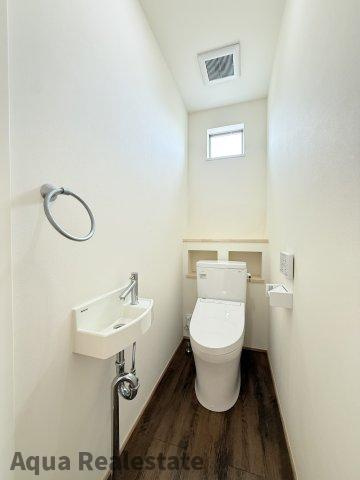 飯山町川原　デザイナーズ住宅のトイレ|シンプルで使いやすいトイレです