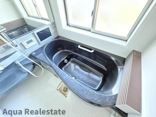 飯山町川原　デザイナーズ住宅の浴室|テレビあります