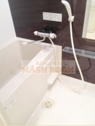 ルヴェール上荻の浴室