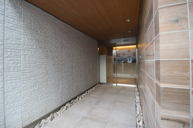 セタガヤロジのエントランス