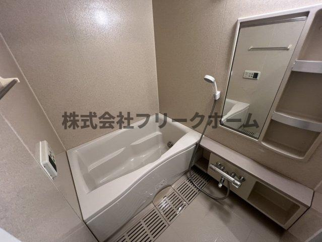 武蔵野市吉祥寺南町４丁目の賃貸マンションの浴室