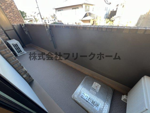 武蔵野市吉祥寺南町４丁目の賃貸マンションのバルコニー