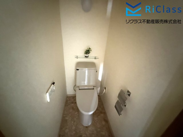 中古戸建　神戸市中央区中島通2丁目3のトイレ|１階のトイレです