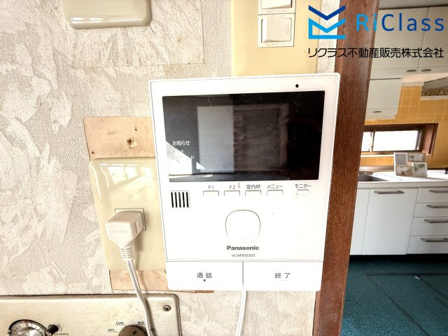 中古戸建　神戸市中央区中島通2丁目3のセキュリティ|TVモニター付きインターホンです