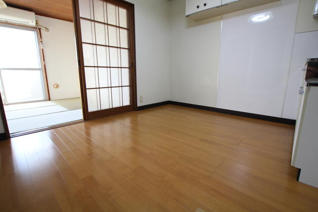 【居間・リビング】