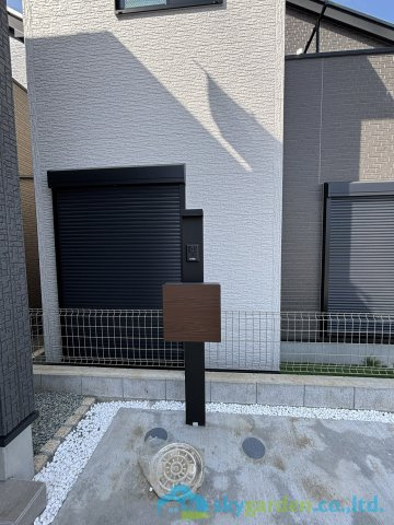 伊勢原市下糟屋2期　新築戸建　全5棟1号棟の玄関