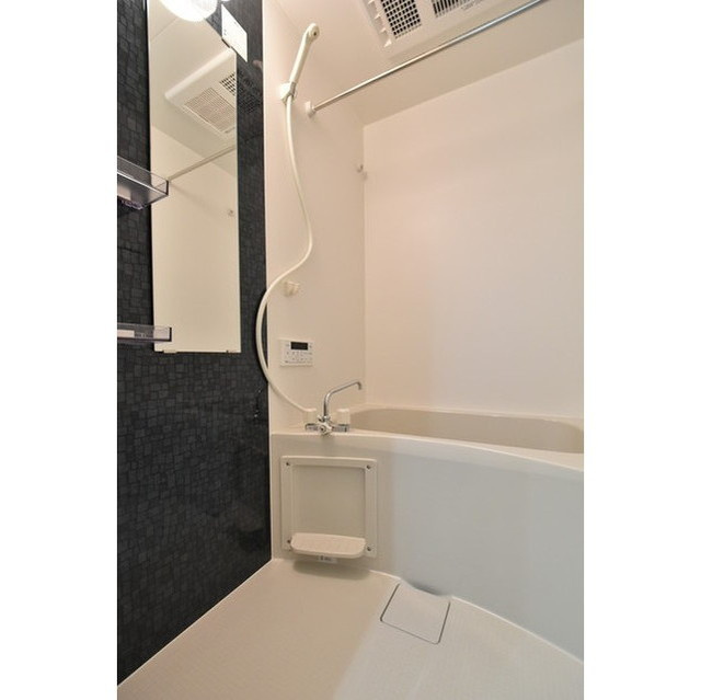 ブランノワール船橋の浴室|別間取りの写真となります。