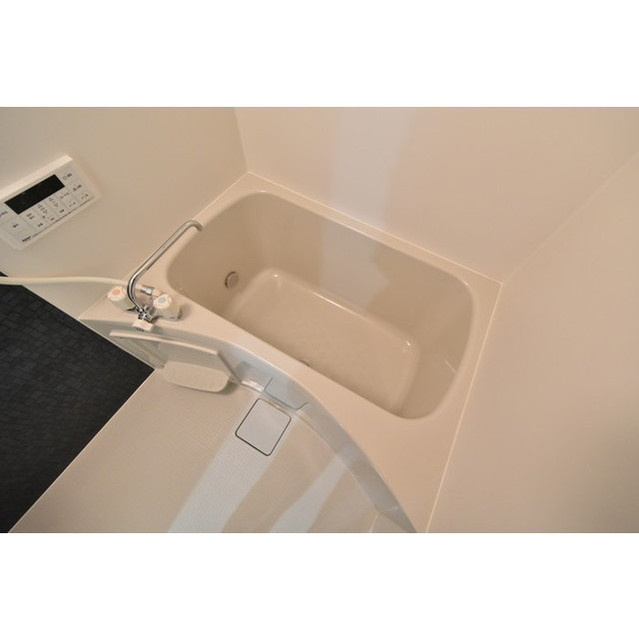 ブランノワール船橋の浴室|別間取りの写真となります。