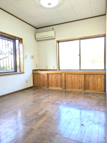 山武市松ケ谷ロ　平屋中古戸建の内装|敷地約99坪平成9年8月築リビング約19.3帖 駐車3台可 海岸まで車約4分 バーベキューが可能です