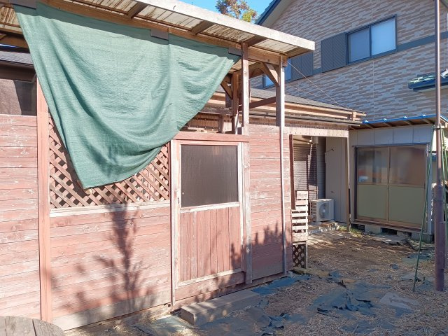 山武市松ケ谷ロ　平屋中古戸建の庭|敷地約99坪平成9年8月築リビング約19.3帖 駐車3台可 海岸まで車約4分 バーベキューが可能です