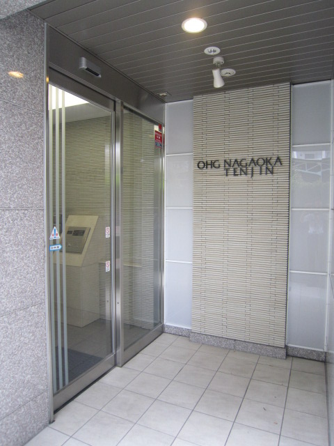 OHG長岡天神ビルのエントランス