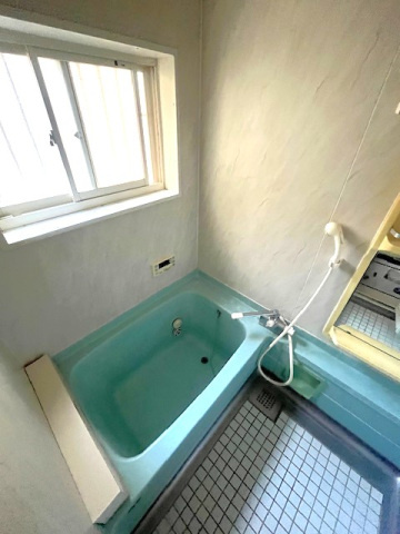 グリーンゲイブルスの浴室