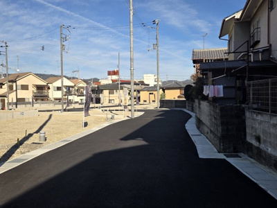 【前面道路含む現地写真】 | 山科区西野山射庭ノ上町　売地（建築条件付き）