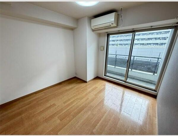 パークヒルズ東三国Visionの洋室