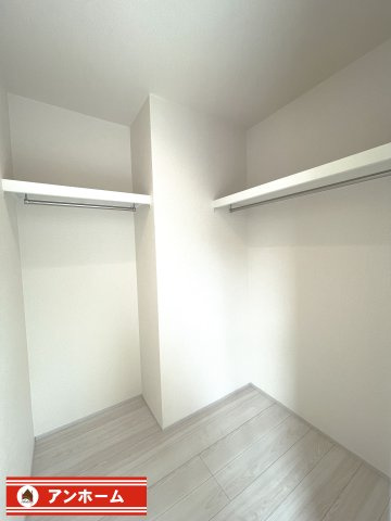 大和高田市西坊城３号棟の収納|便利な収納スペースです