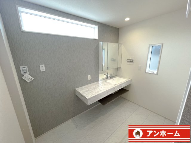 大和高田市西坊城３号棟のその他