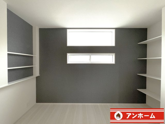 大和高田市西坊城３号棟の収納|専用の収納スペースです