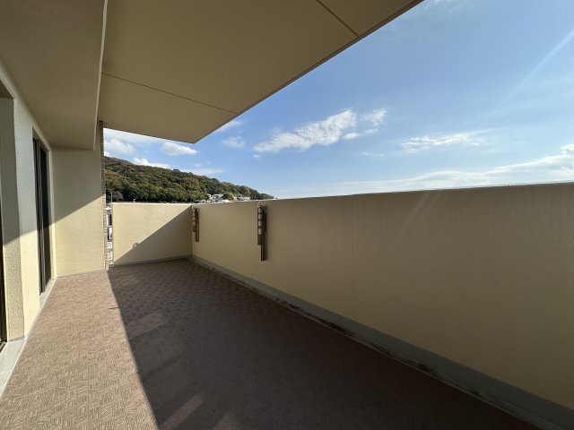 アルファステイツ塩屋駅前ヒルサイドテラスのバルコニー