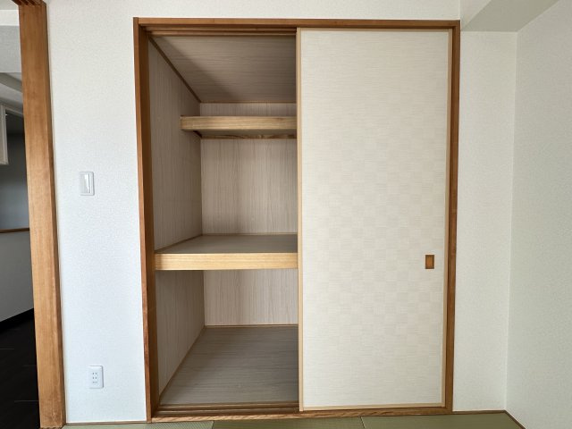 アルファステイツ塩屋駅前ヒルサイドテラスの収納