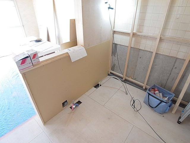 トーカンマンション兵庫島上町のキッチン|カウンターキッチン、今からここに入ります