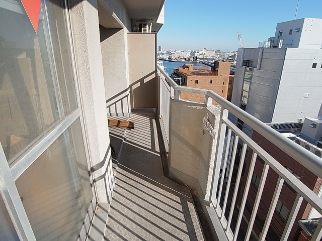 トーカンマンション兵庫島上町のバルコニー|ご覧の明るさ、日当たり良好です