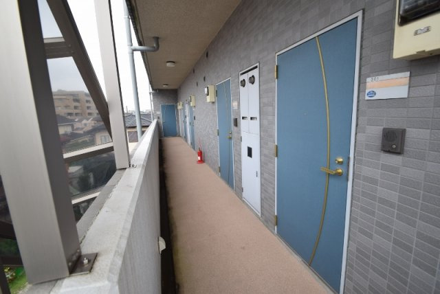 セナリオフォルム船橋のその他共用部分|玄関前共用廊下