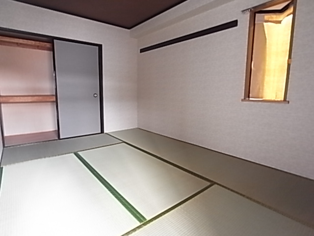 エクシアパーム弐番館の収納