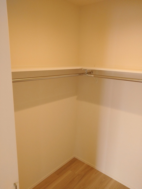 （シニア限定）ヘーベルヴィレッジ大宮の収納|たっぷり収納できるウォークインクロゼット