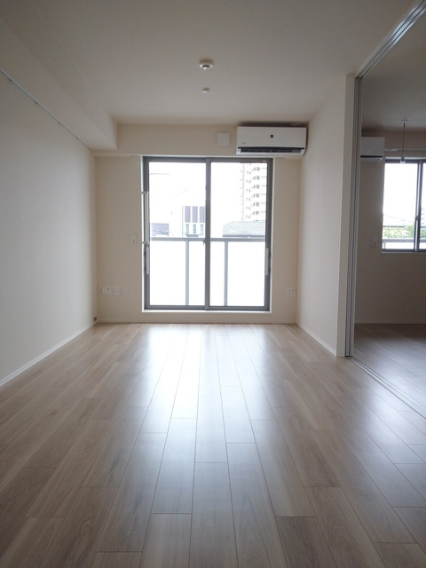 （シニア限定）ヘーベルヴィレッジ大宮の居間・リビング|南向きで明るいリビング