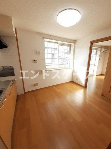 コンフォールＫの居間・リビング|高崎、前橋のお部屋探しはエンドスケープまで！お客様の理想お聞かせ下さい♪