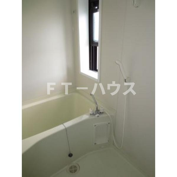 メゾン　ウィステリアの浴室