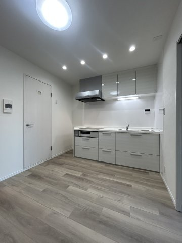 エバービューハイツの居間・リビング