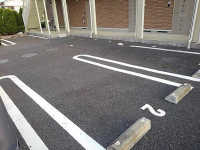 【駐車場】 | ルミエールⅡ