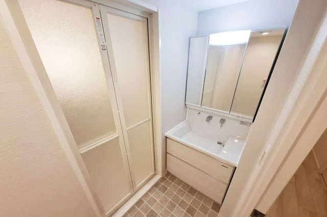 朝日プラザシティサザンパーク4番街（F棟）の独立洗面台