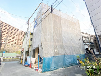 【前面道路含む現地写真】