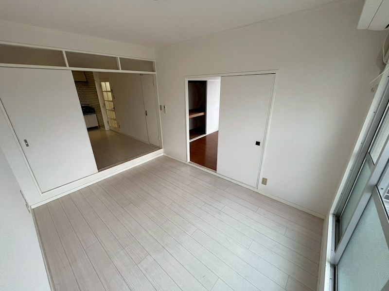 クレドール垂水の洋室