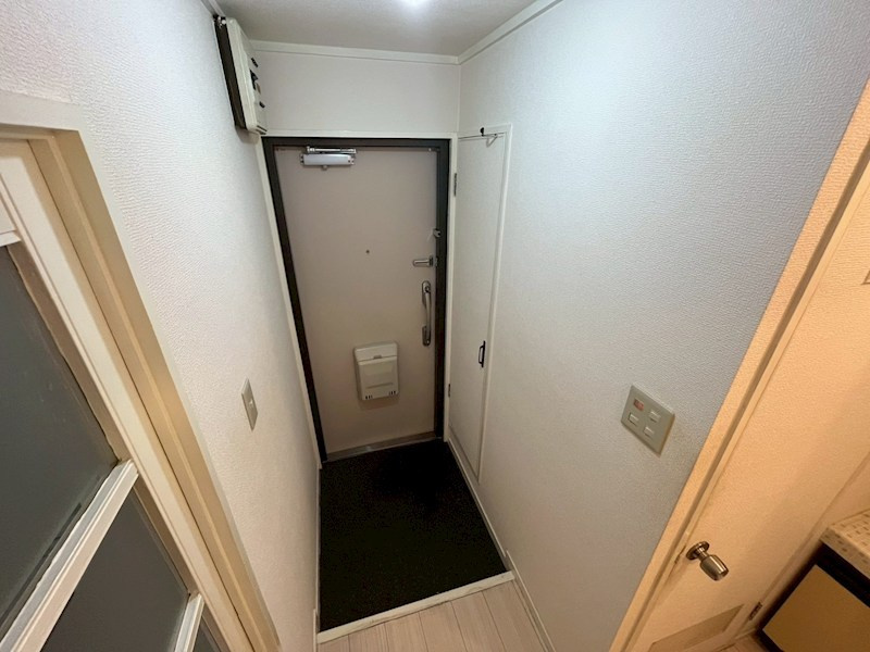 クレドール垂水の玄関