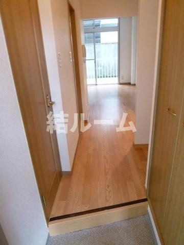 板橋区東新町１丁目の賃貸マンションの玄関