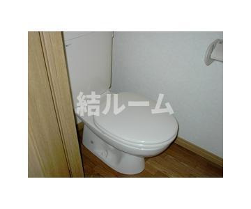 板橋区東新町１丁目の賃貸マンションのトイレ