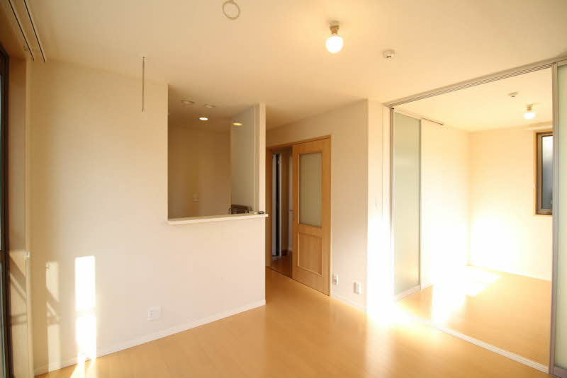 アルコイリス等々力の内装|窓が多くて風通し良好♪