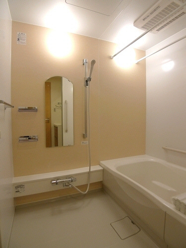 アルコイリス等々力の浴室|追い焚き・浴室乾燥機付きの浴室♪