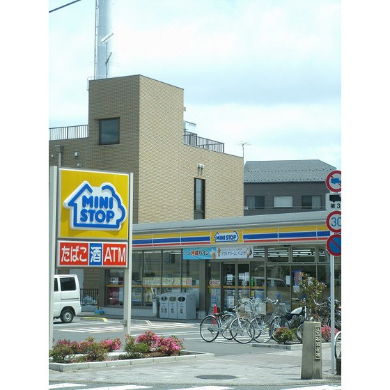 ウィンベルコーラス亀有の周辺|コンビニ「ミニストップまで35ｍ」ミニストップ東和2