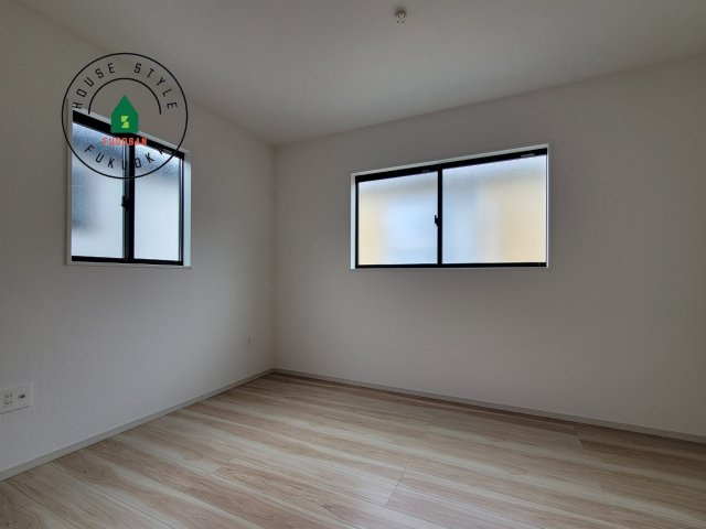 福岡市中央区港3丁目第1-1棟（1号棟）の内観：施工例|穏やかな光が差し込む室内には、穏やかな時間が流れます。