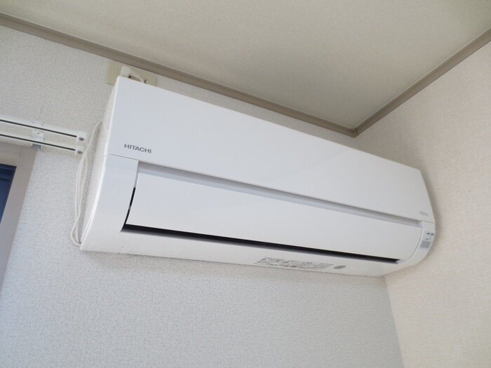 ファミール小春の里 A棟の設備|A202 エアコン