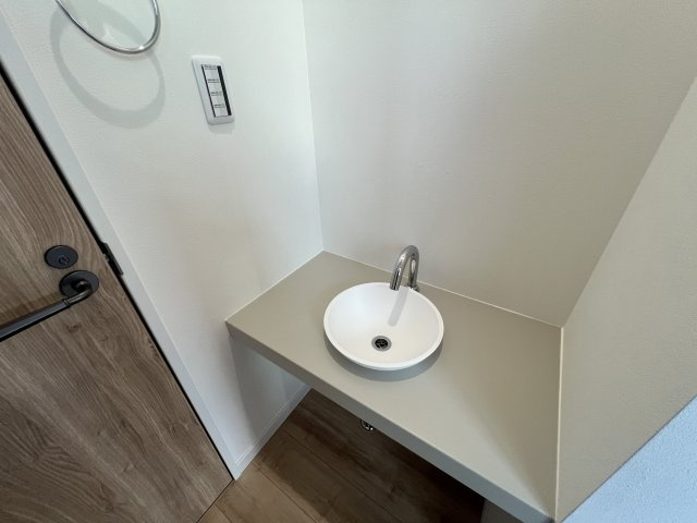 ～海の風感じるこの場所で～西柴2丁目新築戸建てのトイレ|トイレもきれいです