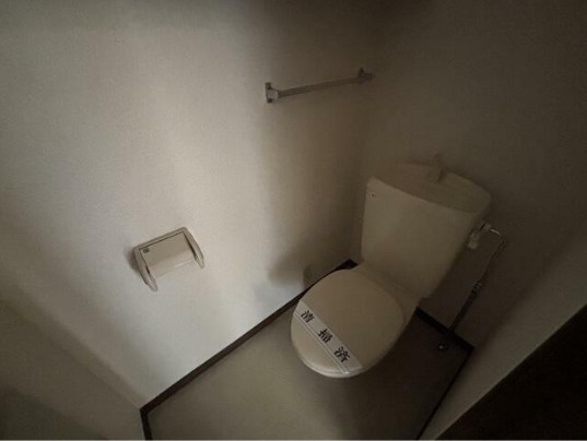 アルカディア　最上階　角部屋　駅近のトイレ