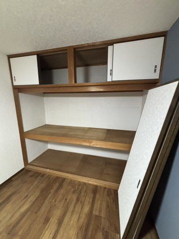 津田東町戸建ての収納