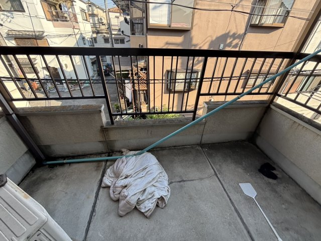 津田東町戸建てのバルコニー